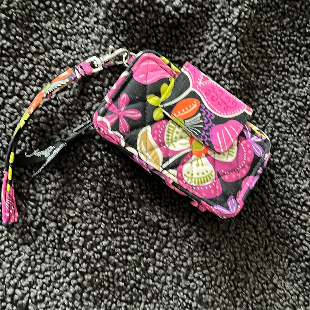 Cute wristlet Vera Bradley - like new